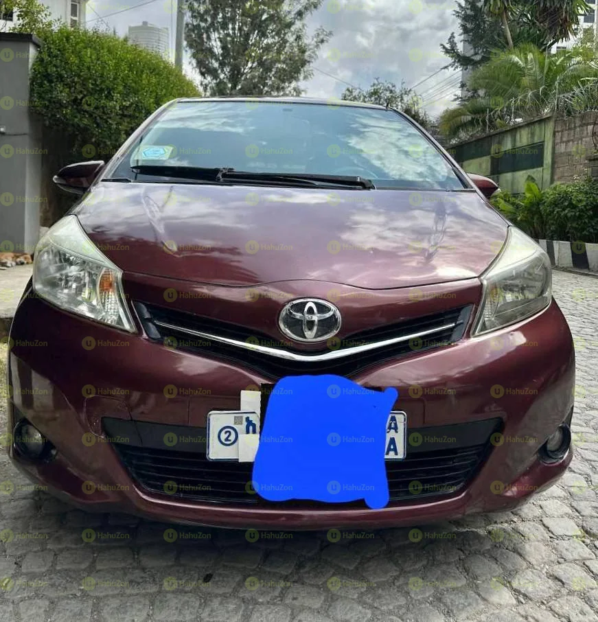 2011 Model-Toyota Yaris Compact