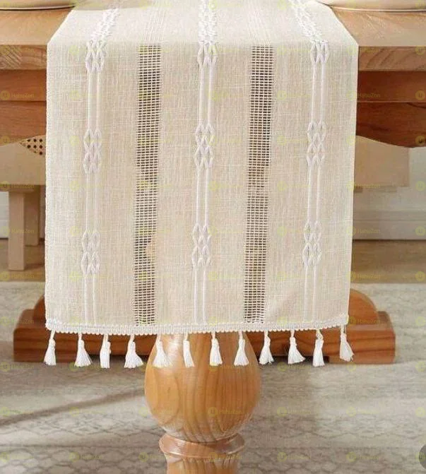 Minimalist Table Runner