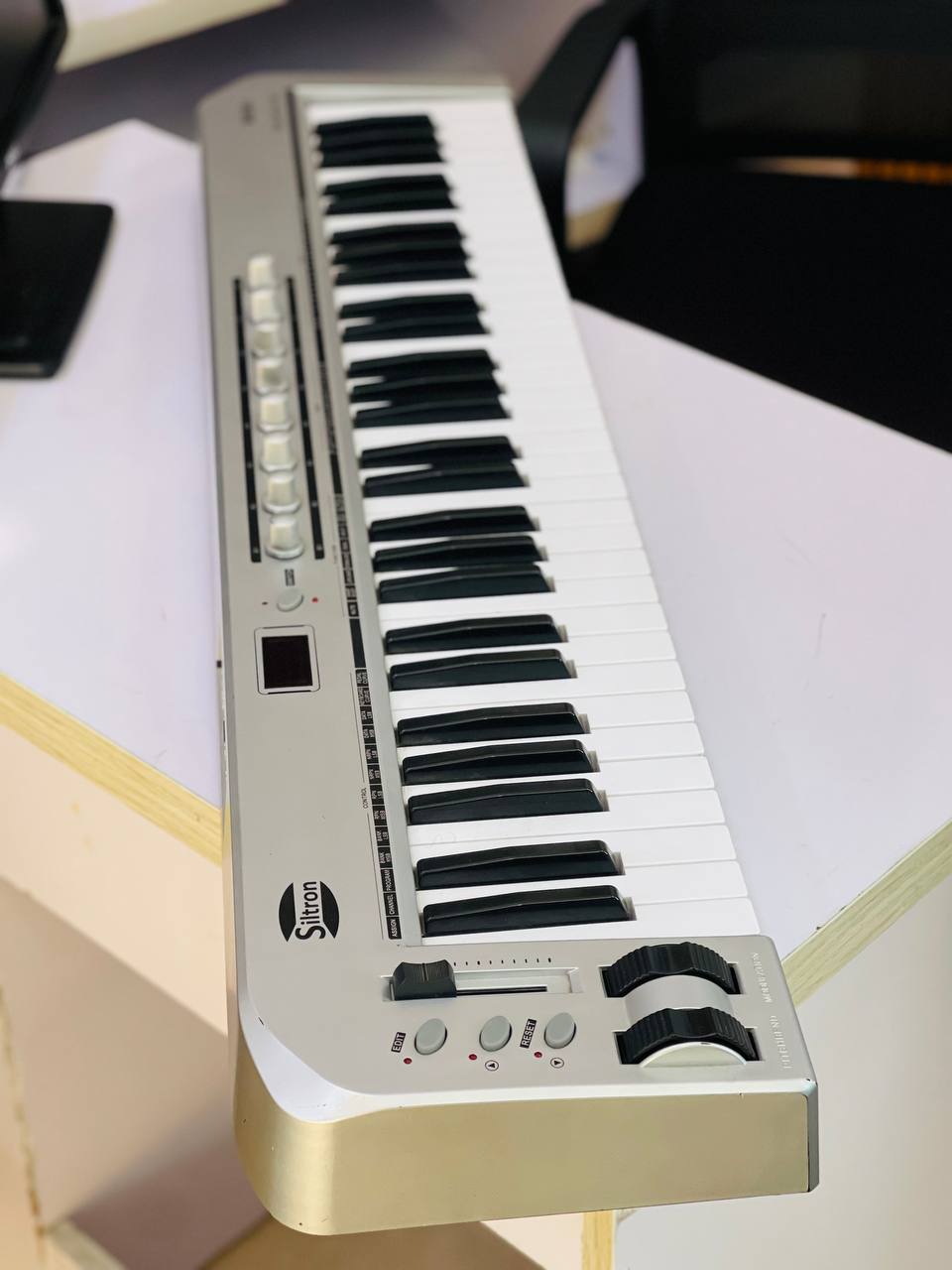 Siltron Midi Keyboard