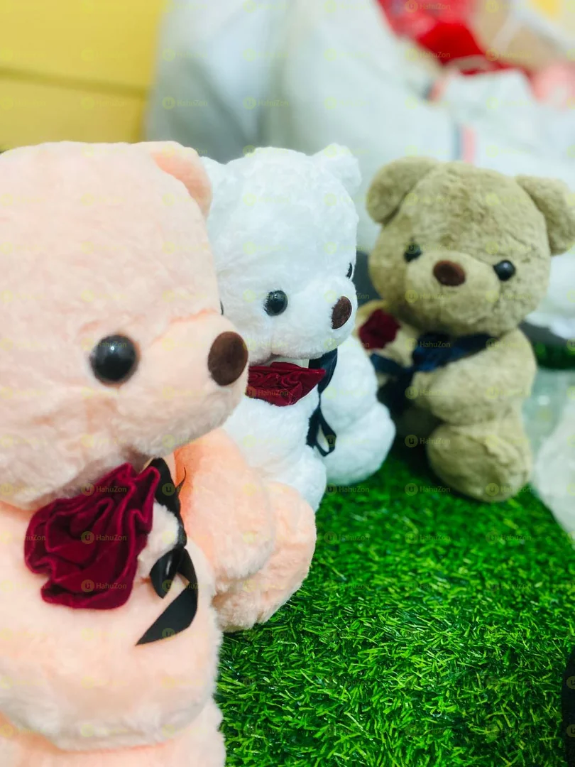 ባለ አበባ መካከለኛ ፈር አሻንጉሊት