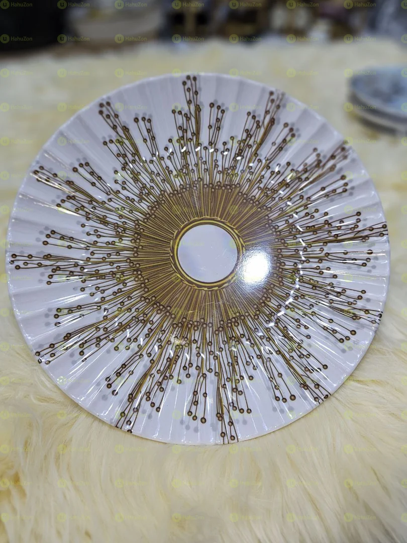 ለየት ያለ የመመገቢያ ስሀን