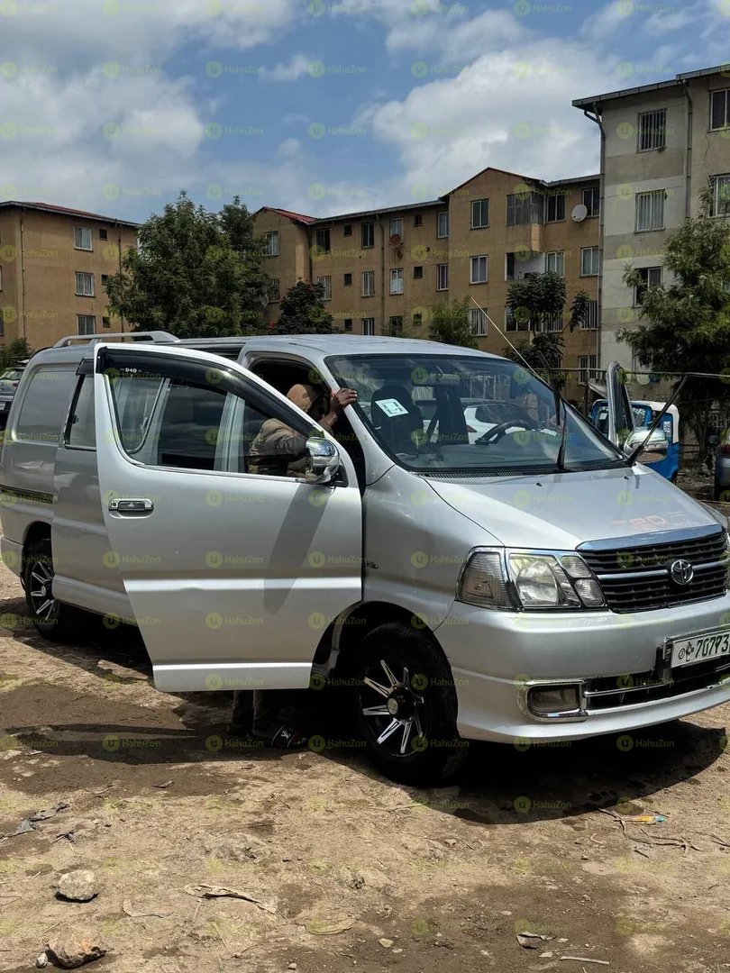 2008 Model-Toyota Shark