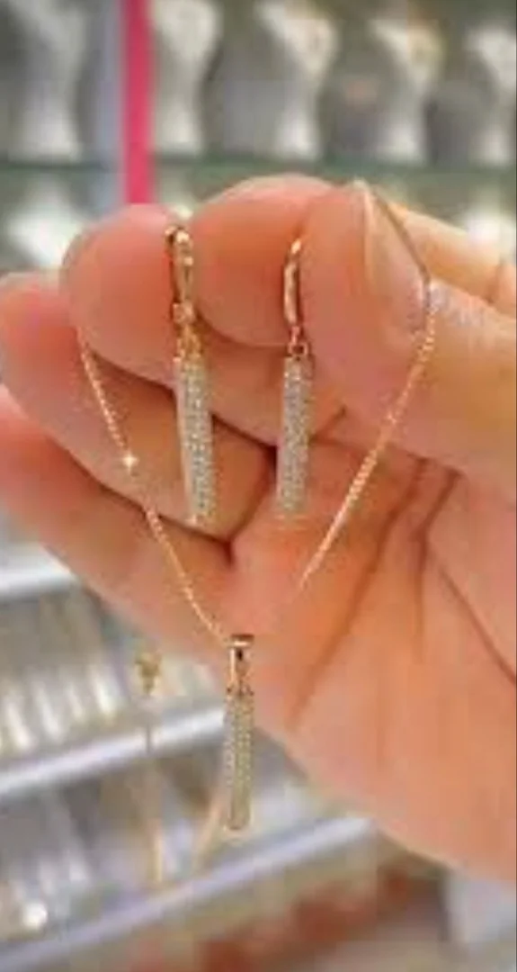 Neckless With Earring