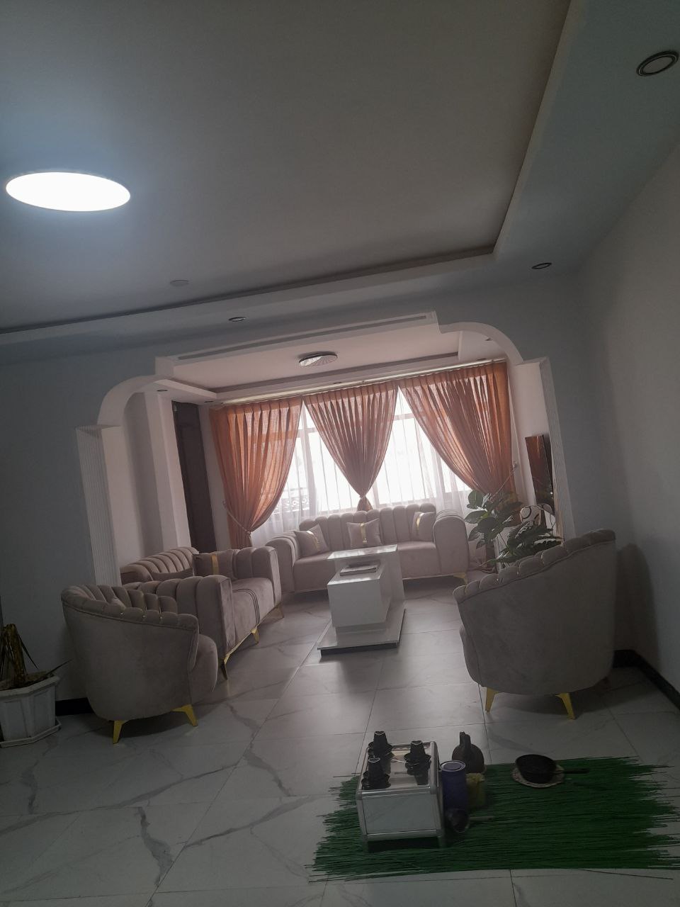 110 ካሬ 20/80 የሚሸጥ ኮንደሚንየም በአያት