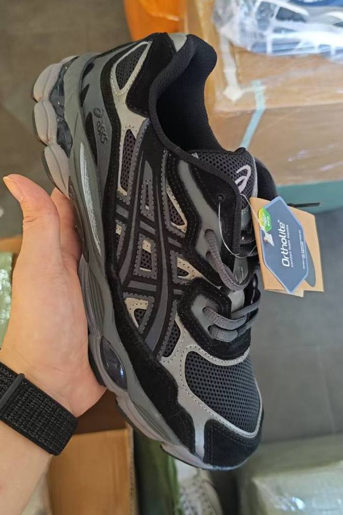 New Asics Collection Men's Shoes