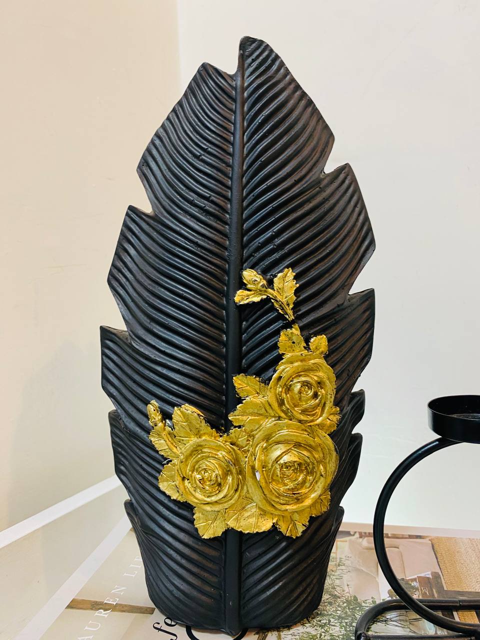 Palm Black Leaf Vase