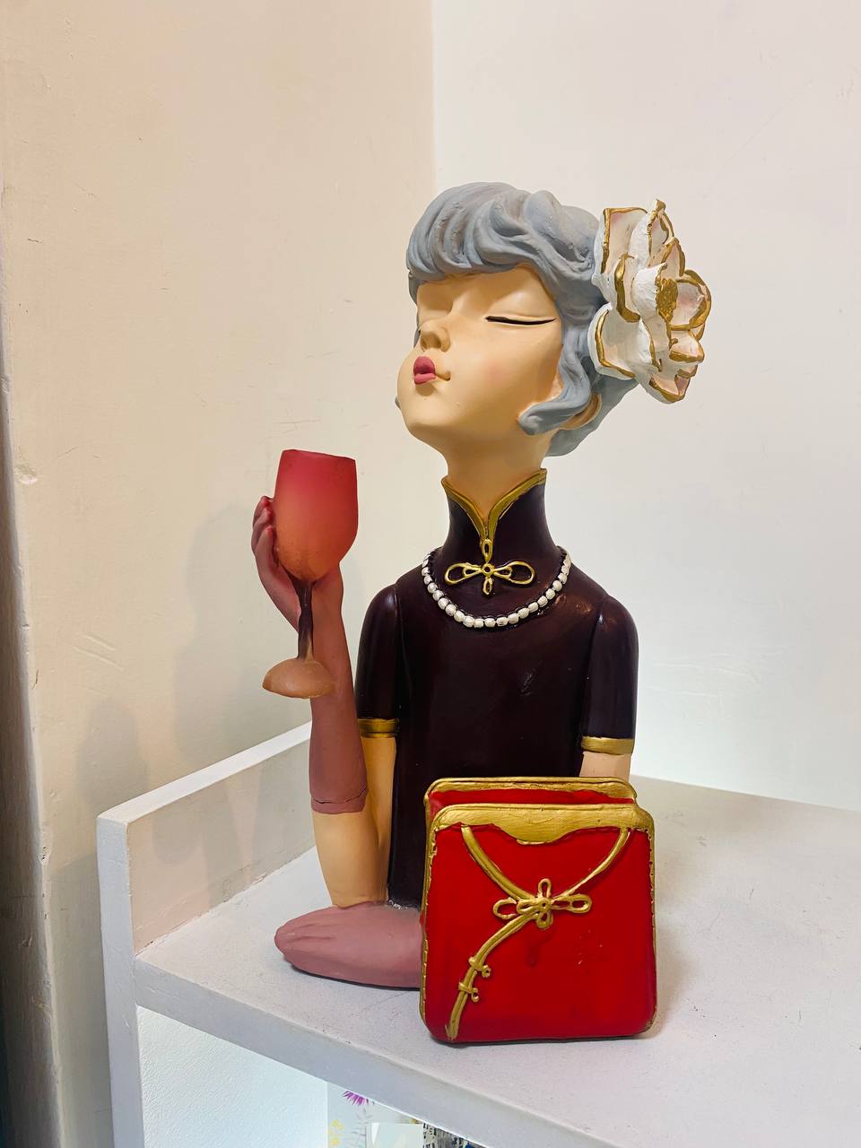 Nordic Girl Statue Storage Bag