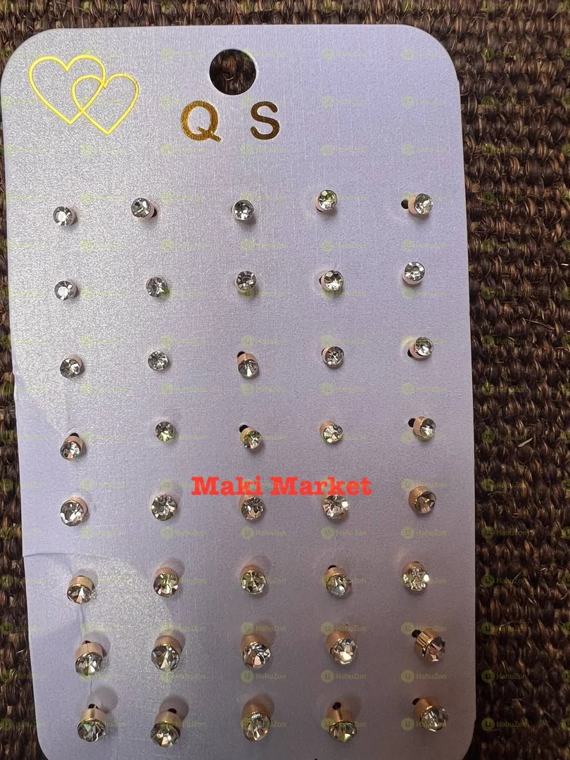 የማይለቁ ጆሮ ጌጥ