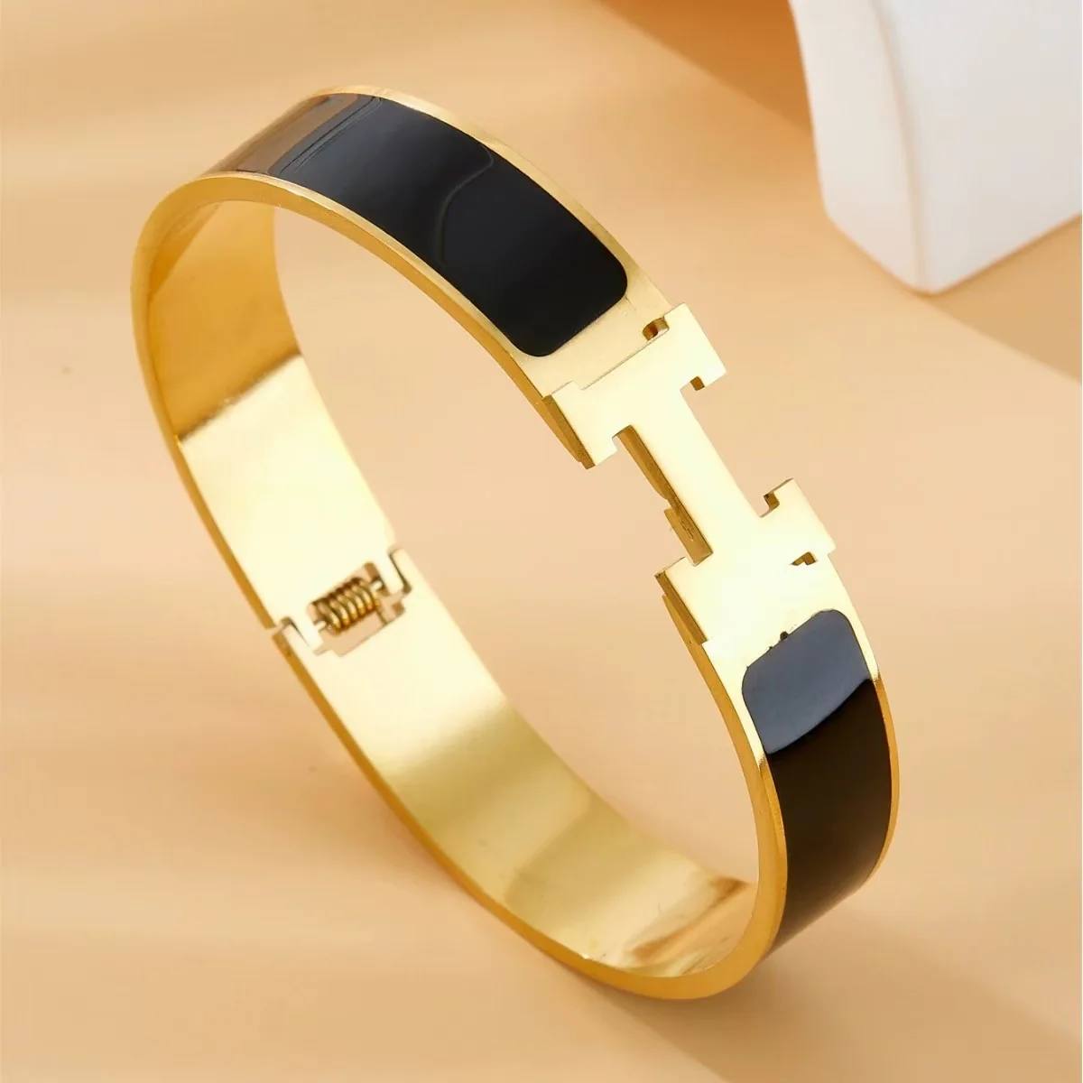 Women's Fashion Bracelet