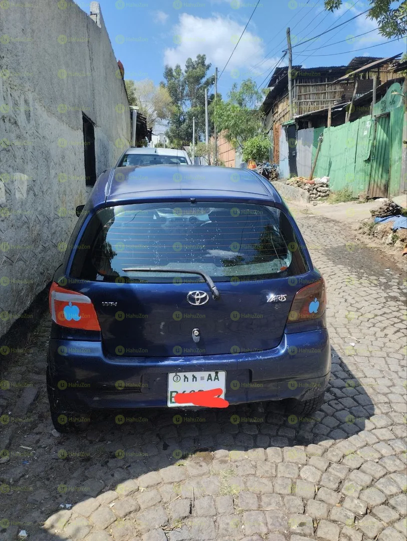 2001 Model-Toyota Vitz