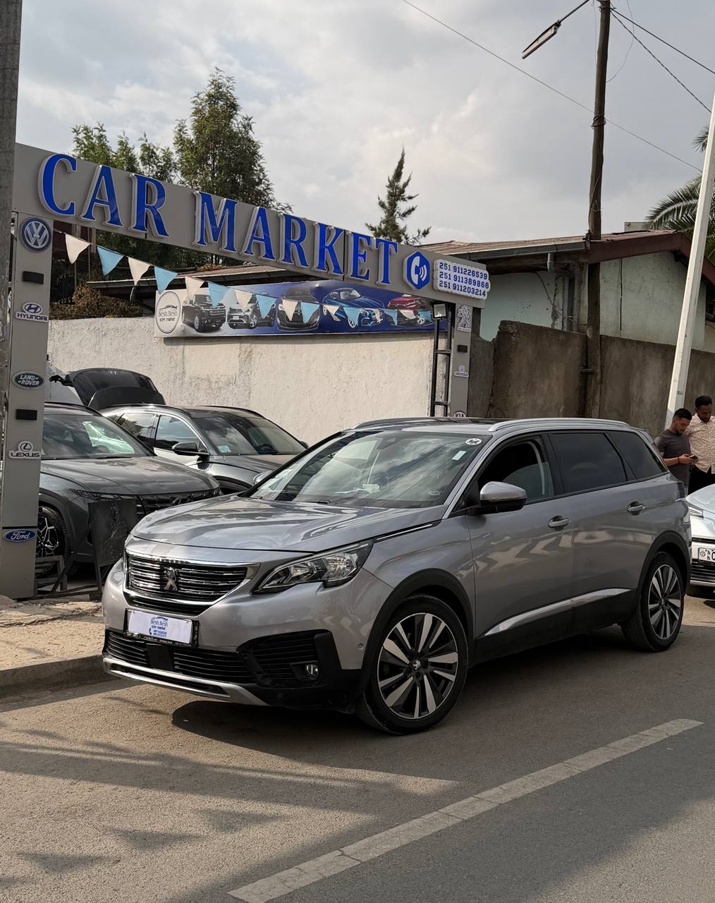 2020 Model-Peugeot 5008