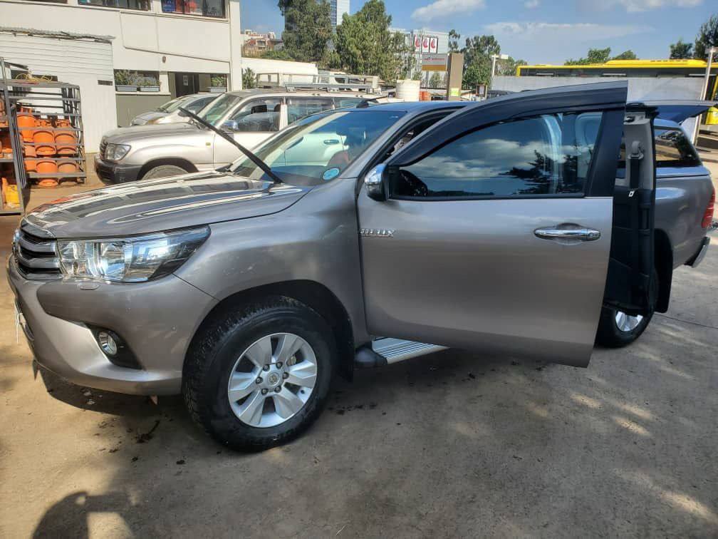 2019 Model-Toyota Hilux Extra Cab