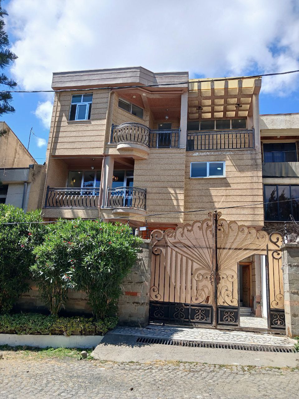 175 ካሬ የሚሸጥ G+2 ቤት በፊጋ