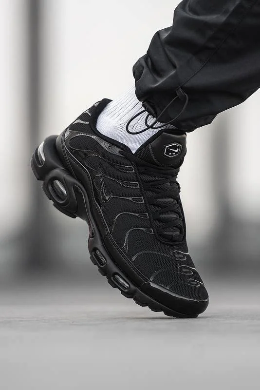 Nike Air Max Plus TN Triple Black Low Men's Shoes