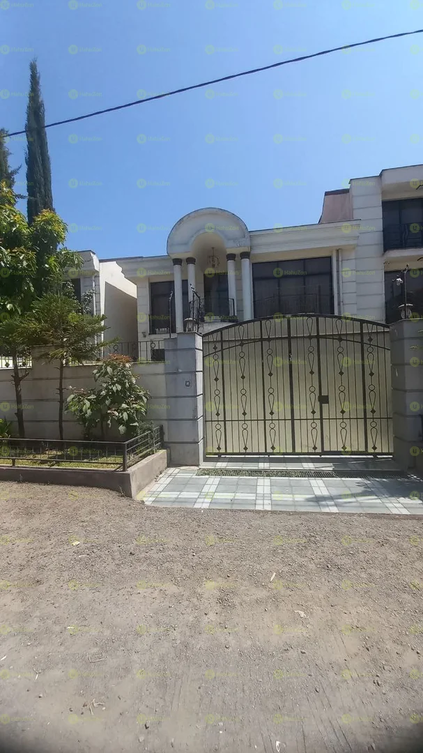 250 ካሬ የሚሸጥ ጂ+1 ቤት በአያት