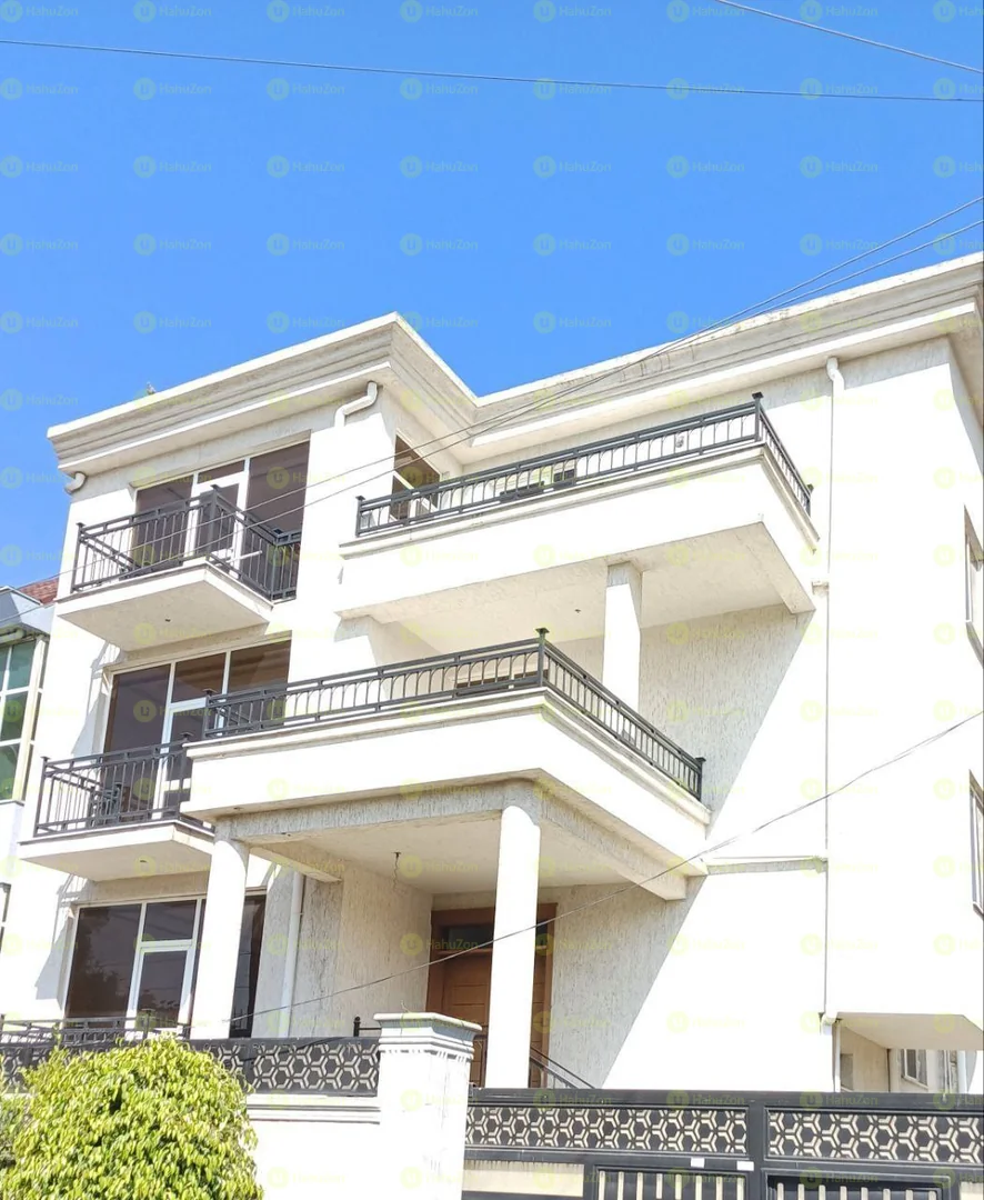 365 ካሬ የሚሸጥ ጂ+2 ቤት በሰሚት