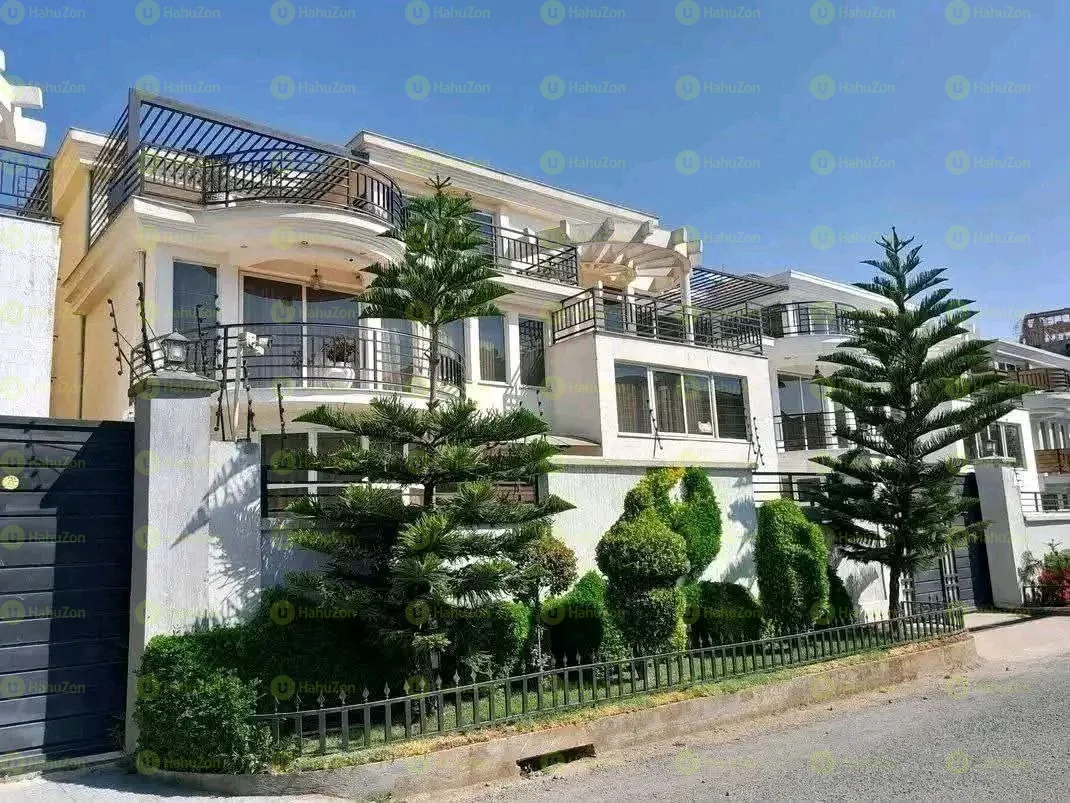 284 ካሬ የሚሸጥ ዘመናዊ G+2 ቤት በአያት