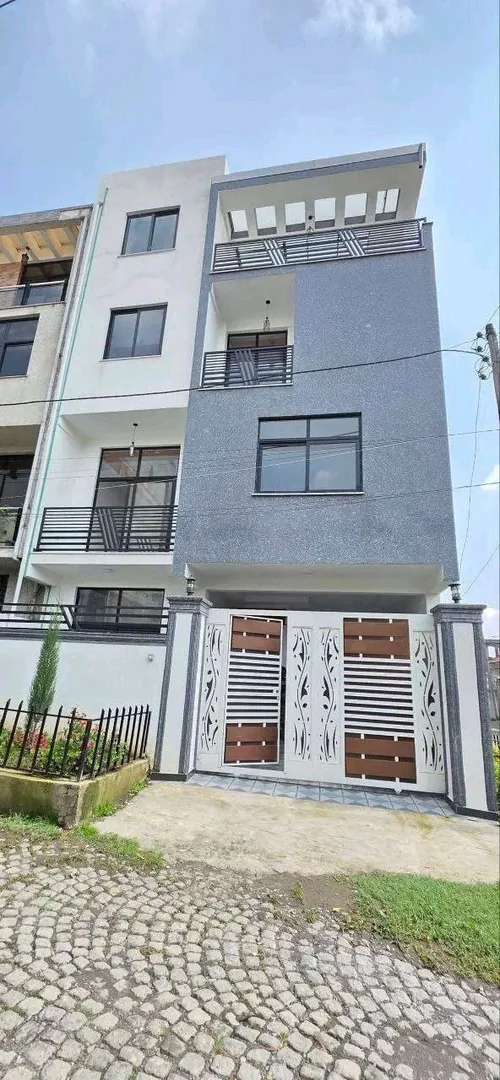 94 ካሬ የሚሸጥ ዘመናዊ መኖሪያ ቤት በአያት