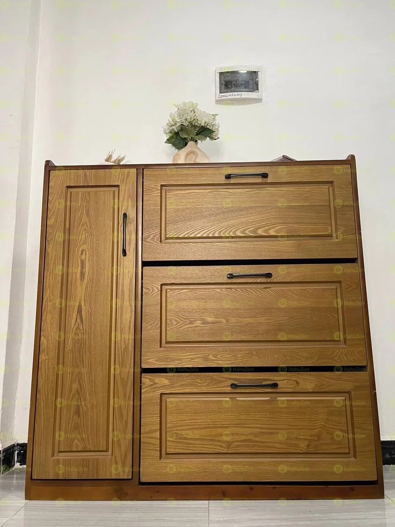 ዘመናዊ የጫማ ማስቀመጫ