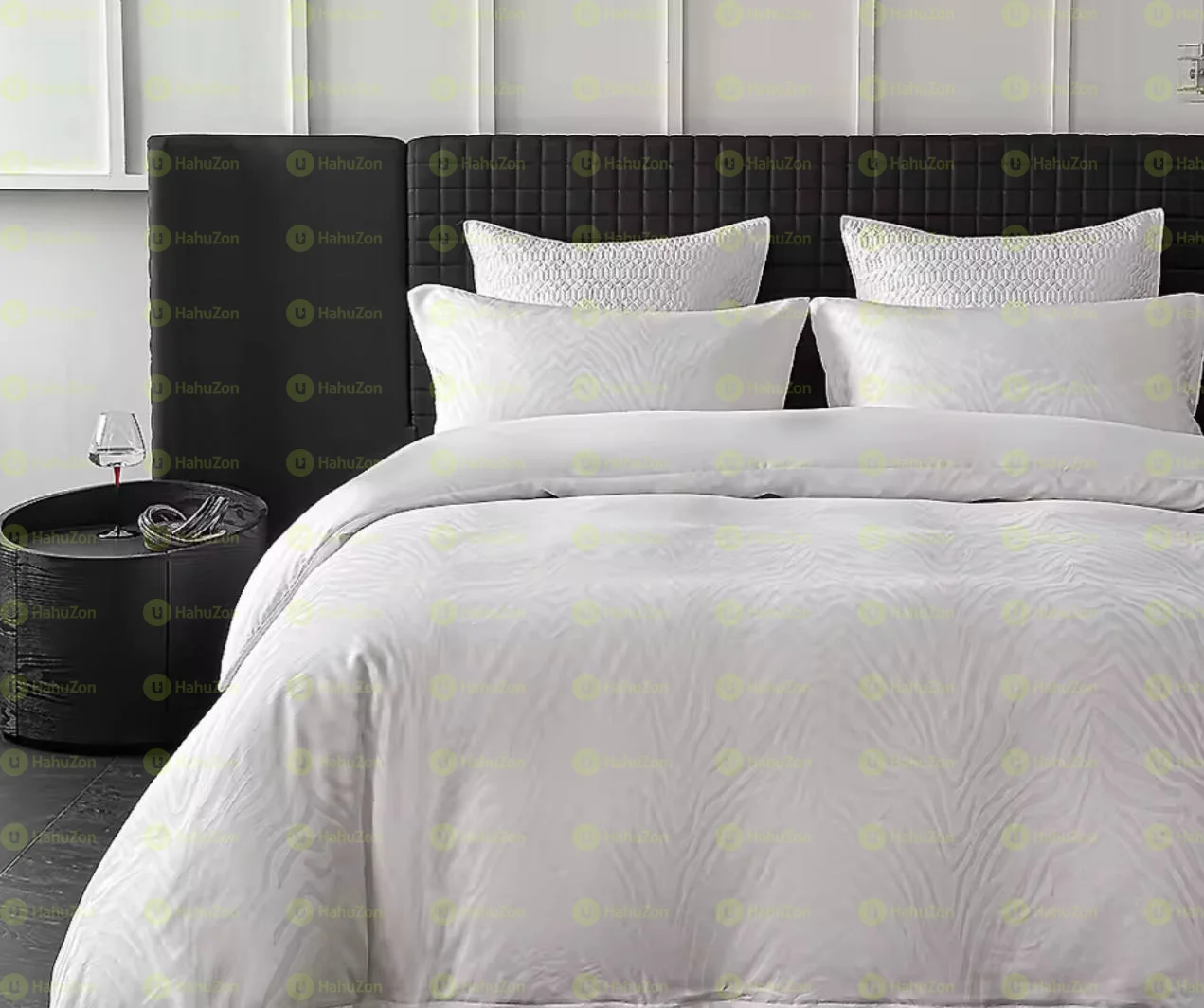 4 ፒስ ኮንፈርት