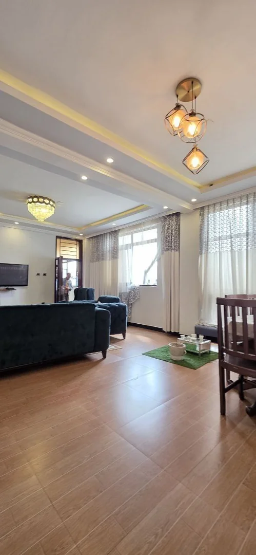 115 ካሬ የሚሸጥ አፓረትመንት በሰሚት 72