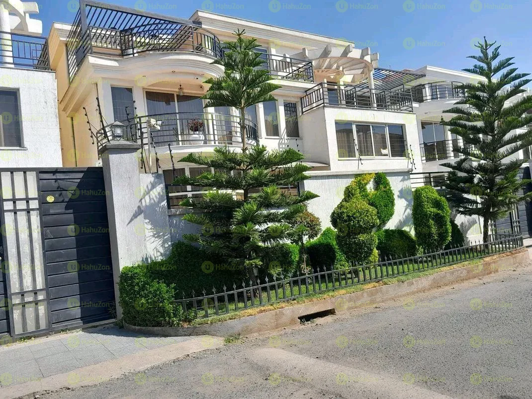 284 ካሬ የሚሸጥ G+2 ቤት በአያት