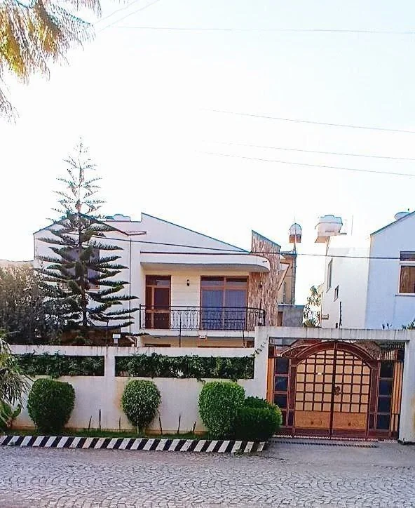 250 ካሬ የሚሸጥ G+1 ቤት በአያት