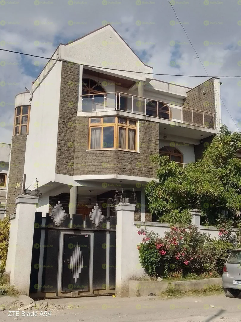 175 ካሬ የሚሸጥ G+2 ቆንጆ ቤት በሰሚት ዋሽግተን