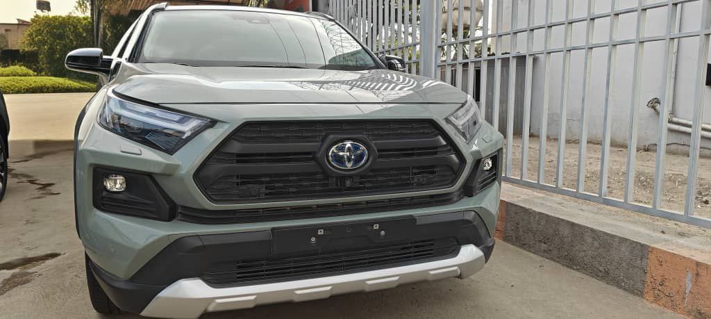 2023 Model-Toyota Rav 4