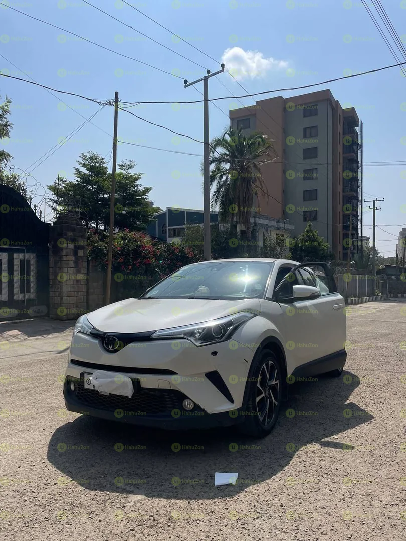2021 Model-Toyota Ch-R