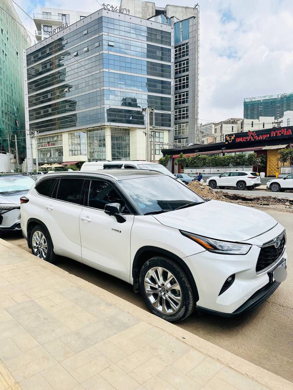 2024 Model-Toyota Highlander Limited