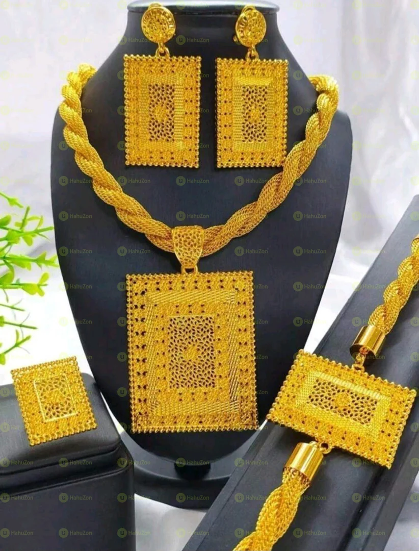 4 Set Women's Jewellery