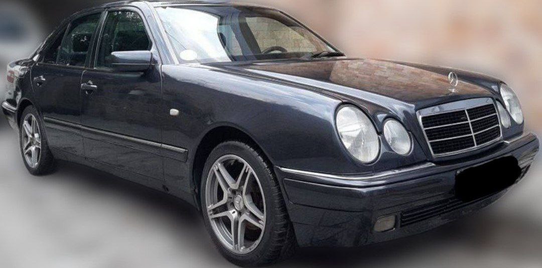 1997 Model-Mercedes-Benz E230