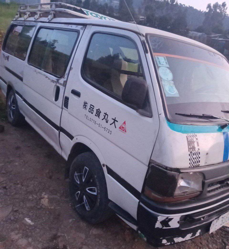 2004 Model-Toyota Hiace