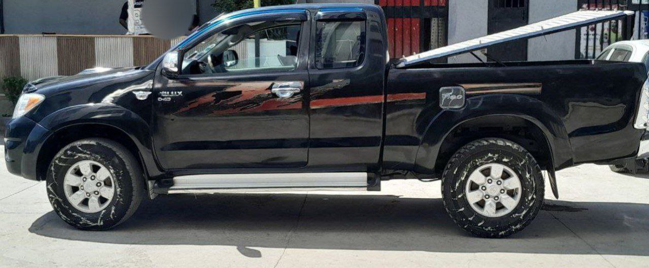 2008 Model-Toyota Hilux King Cap