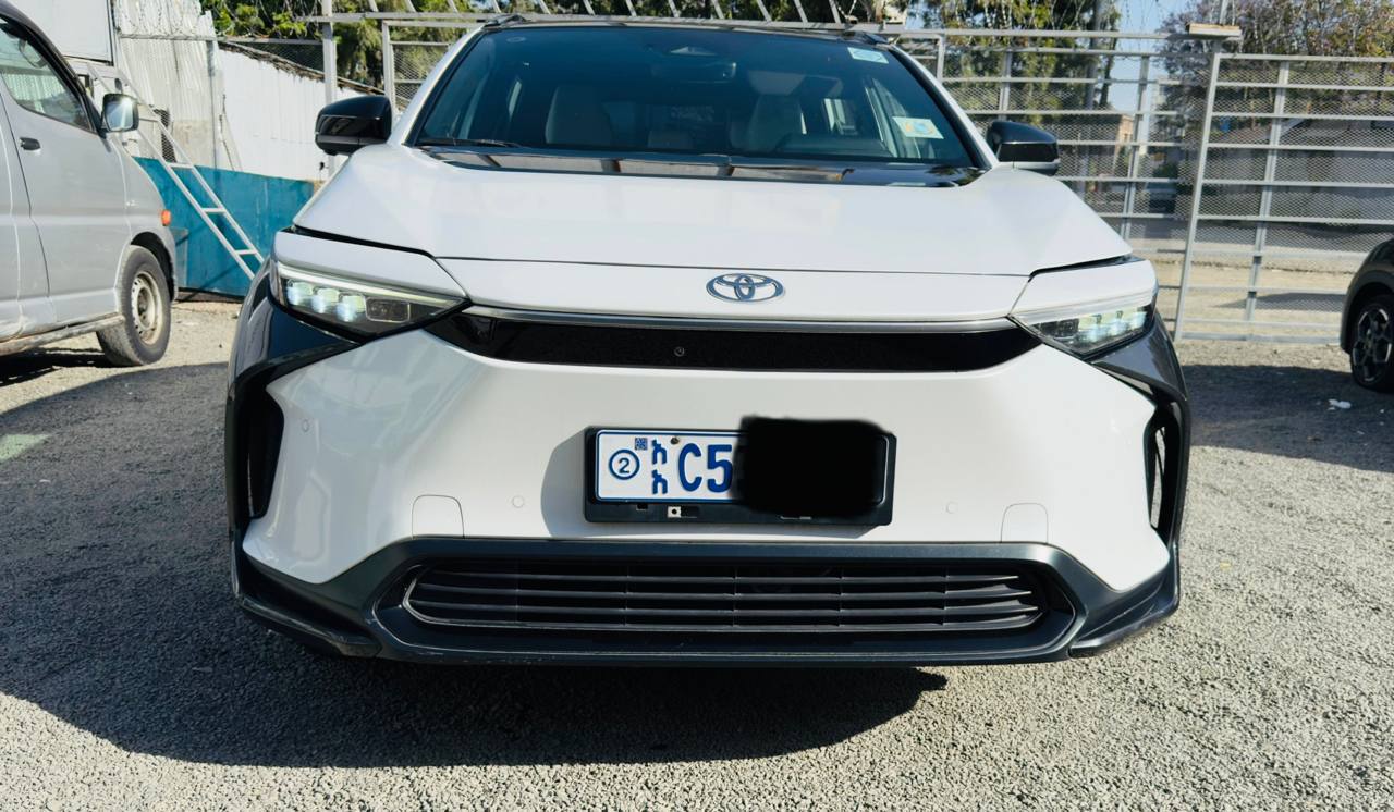 2024 Model-Toyota BZ4X EV