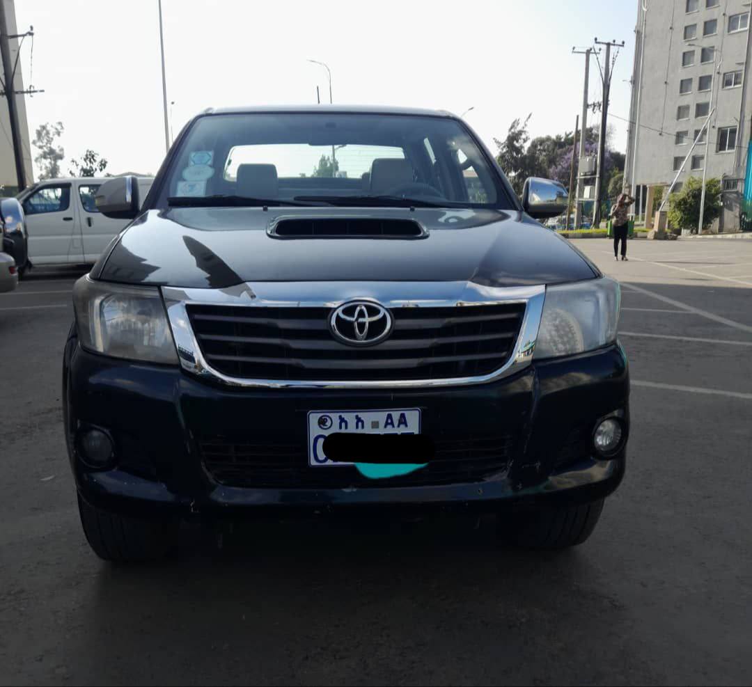 2013 Model-Toyota Hilux Double Cab
