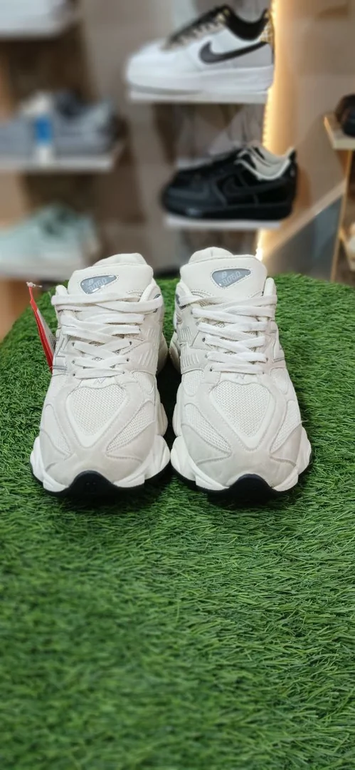 New Balance 9060 Men's Shoes