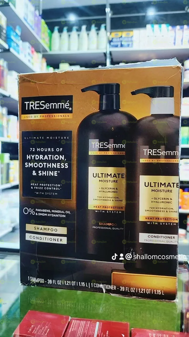 TRESemmé Ultimate Moisture Shampoo & Conditioner