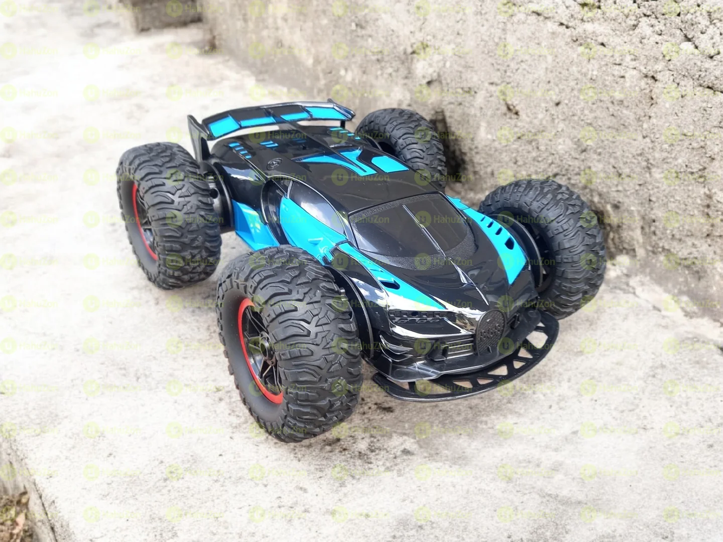 Maniak R/C Toy Car