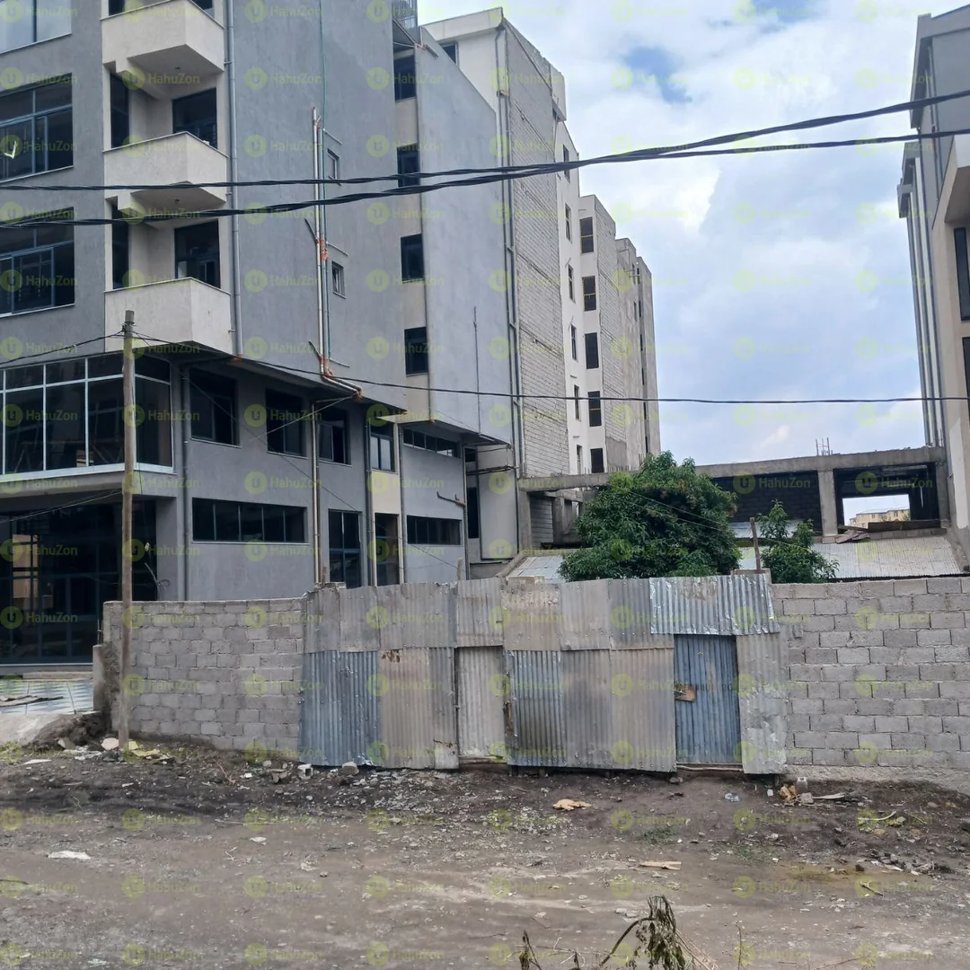 200 ካሬ የሚሸጥ ቦታ በአያት