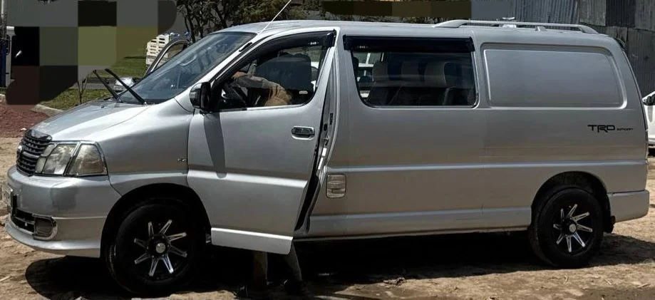 2008 Model-Toyota Dolphin Van