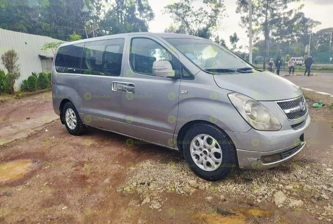 2011 Model-Hayundai Starex