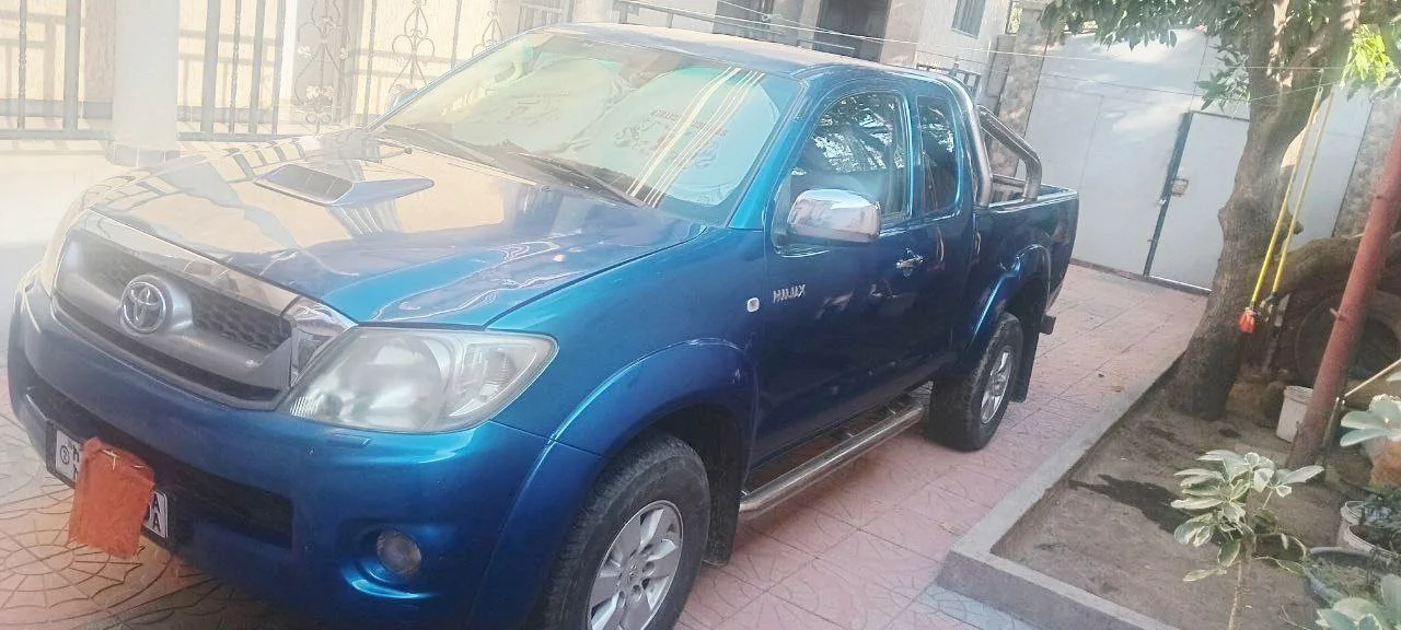 2009 Model-Toyota Hilux Kin Cab