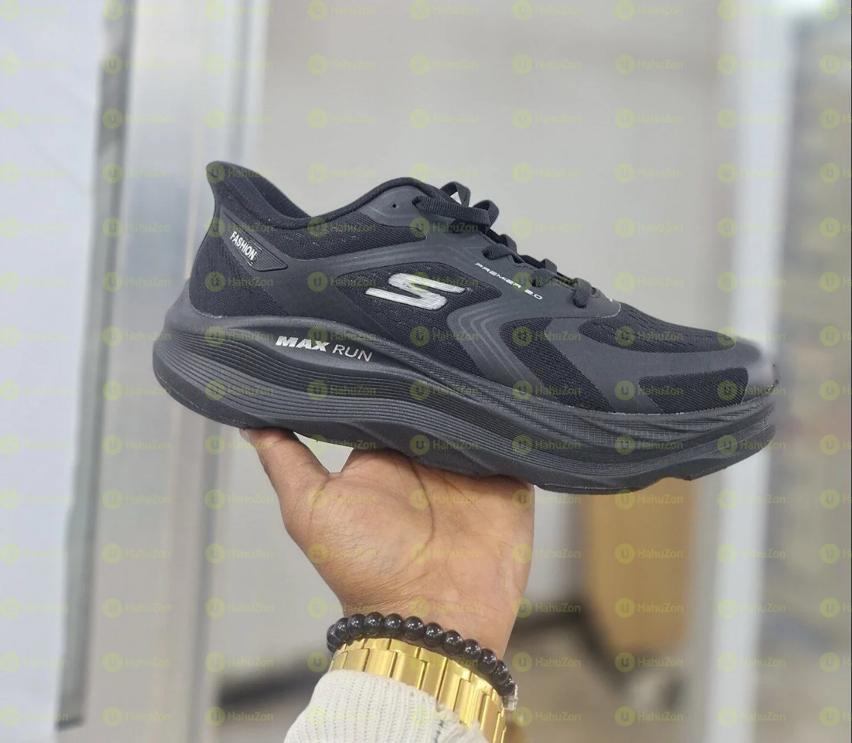 Max Run Skechers