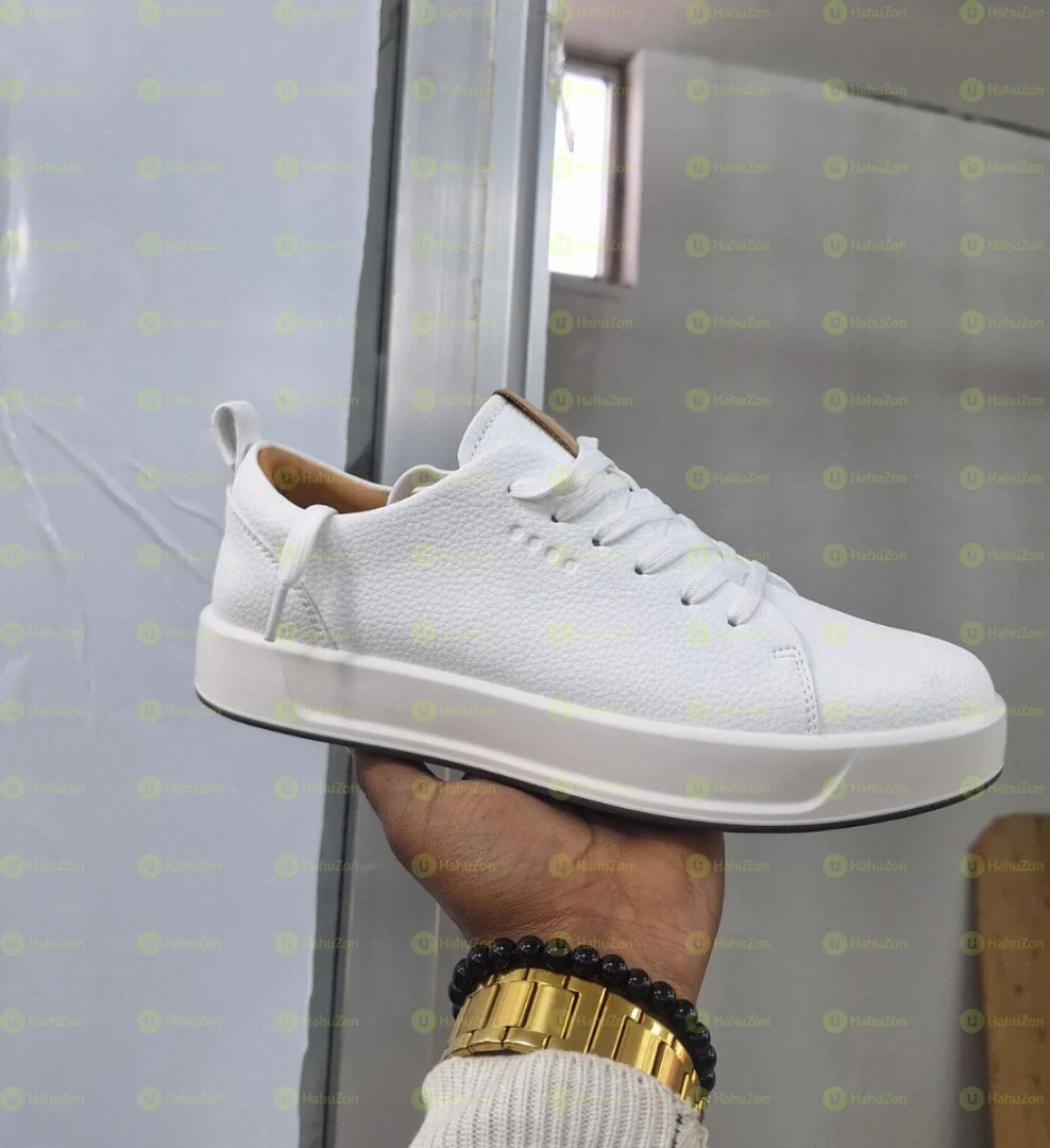 Rushine Flat Sneakers