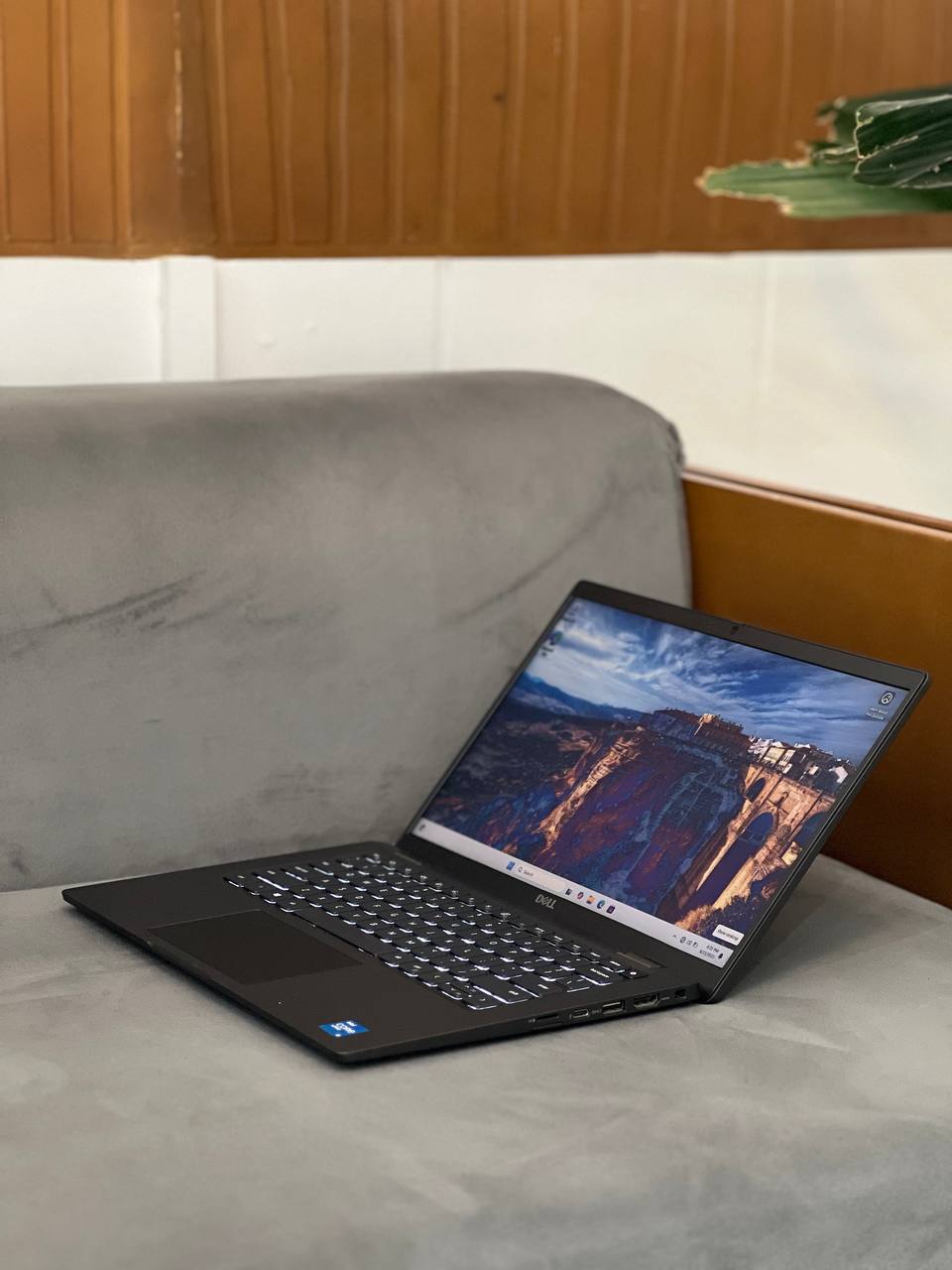 Dell Latitude 7420 Core i5 11Th Generation Laptop