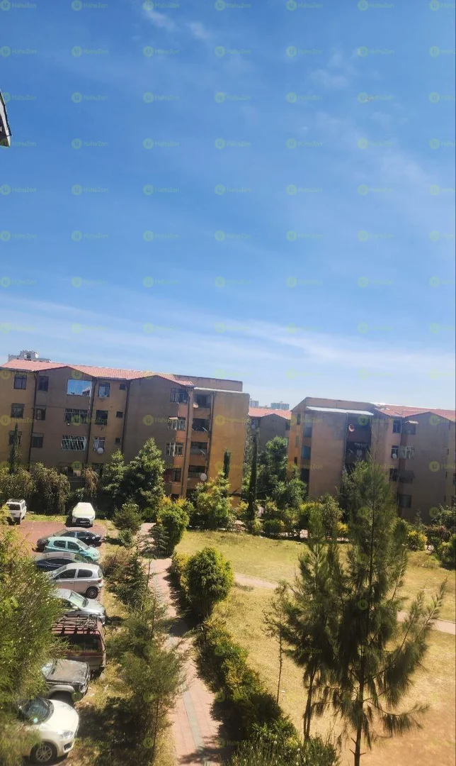 106 ካሬ የሚሸጥ 20/80 ኮንደሚንየም በአያት5