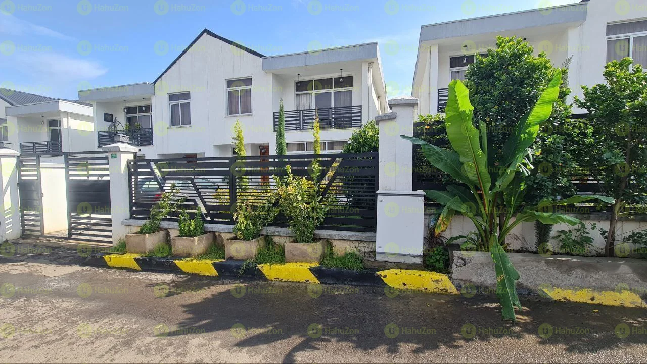 250 ካሬ የሚሸጥ G+1 ቤት በአያት ሆሴ እሪልእስቴት