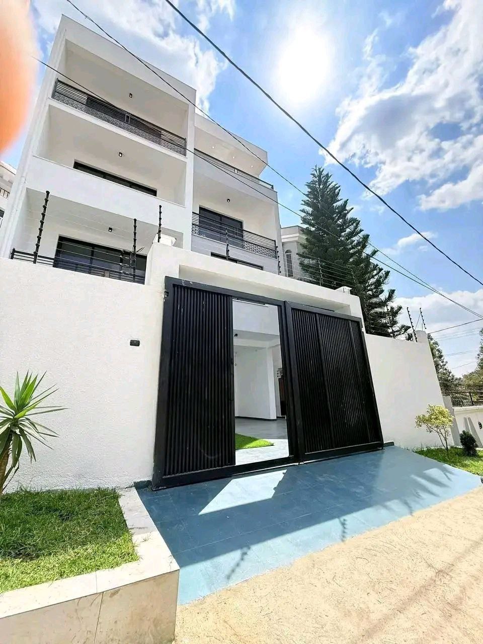 175 ካሬ የሚሸጥ G+3 ቤት በበቦሌ ቡልቡላ